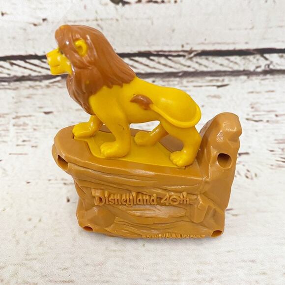 DISNEYLAND Vintage Lion King View Master - Picture 4 of 9